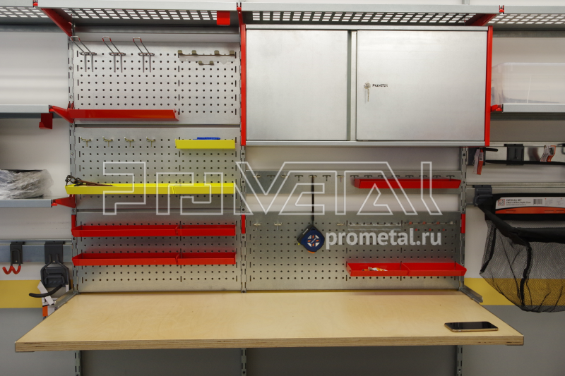 Стол-верстак откидной