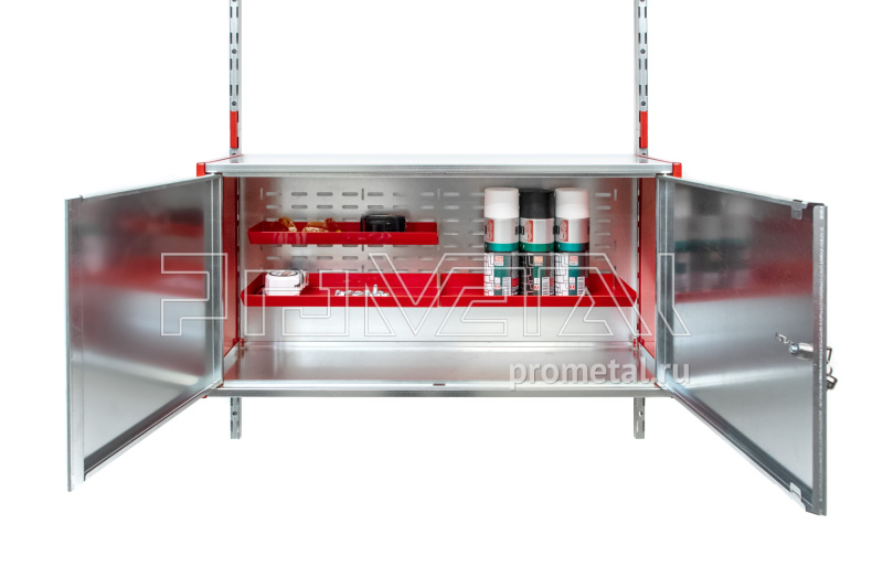 Шкафчик с перфорированной задней стенкой