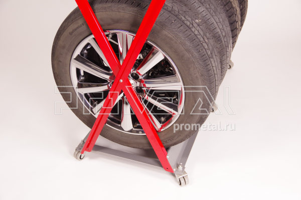 Стойка для колёс 1х4 на роликах со стальной столешницей