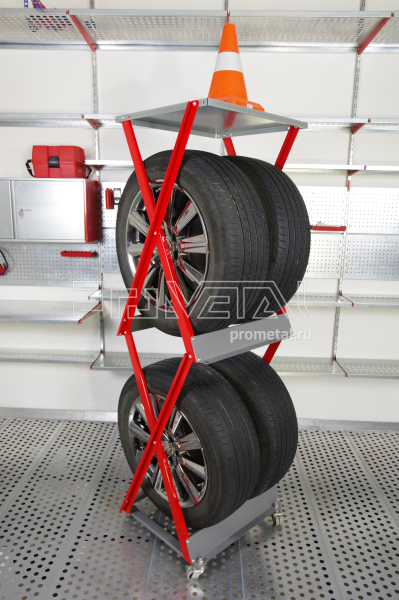 Стойка для колёс 2х2 на ножках с полкой