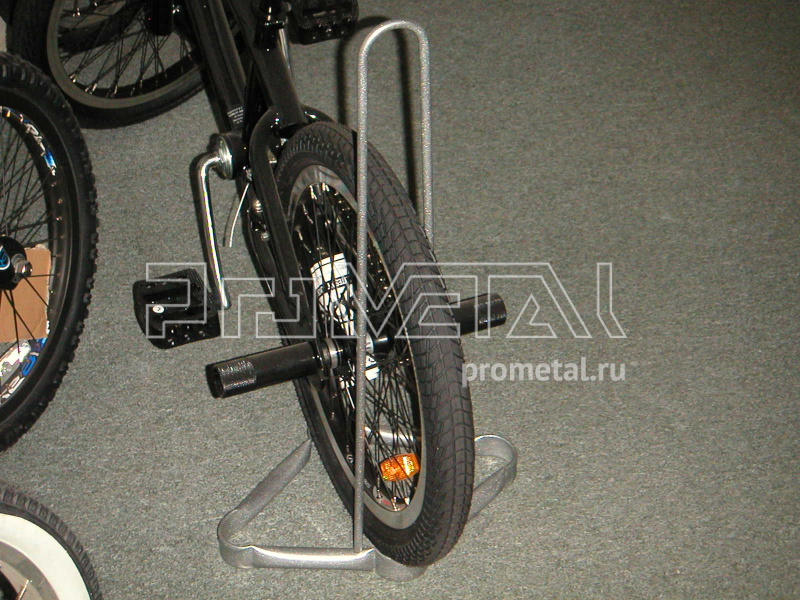 Вело-подставка под колесо