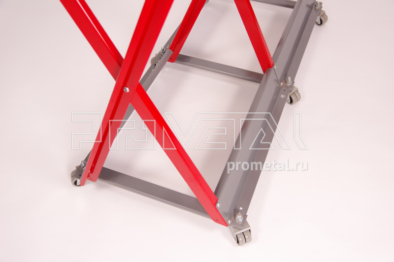 Стойка для колёс 1х4 на роликах с полкой