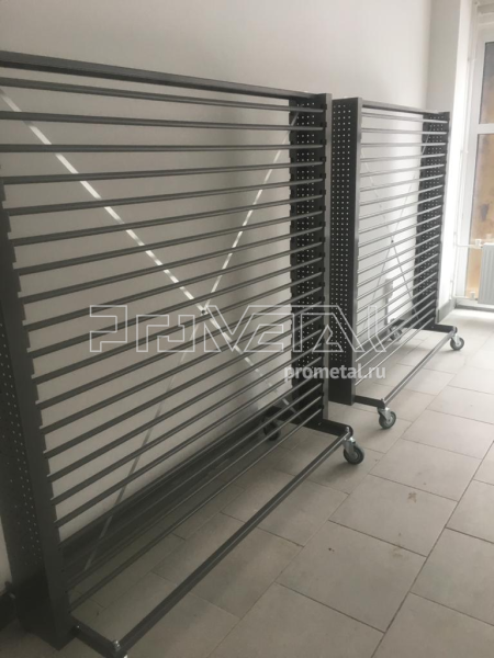 Стенд "22 рулона" диам. до 14см двусторонний на роликах