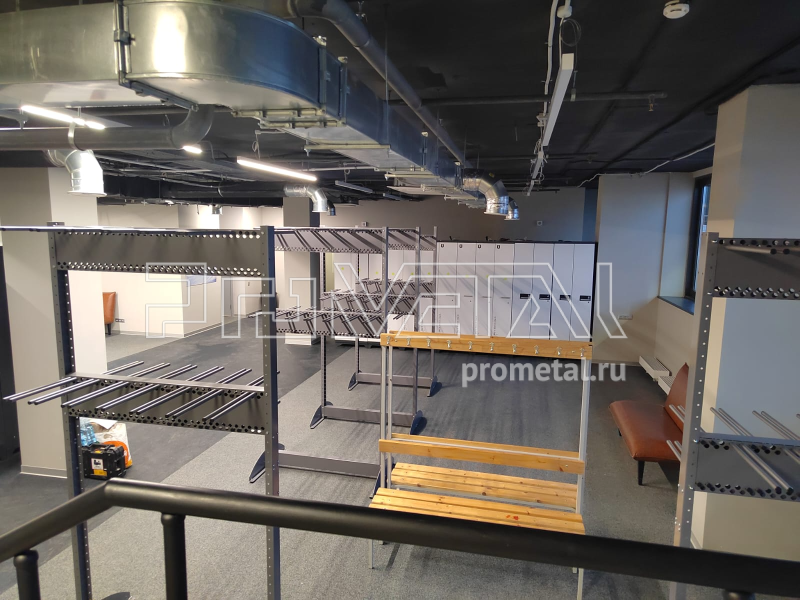 Стойка для лыж, сноубордов навесом Высокая