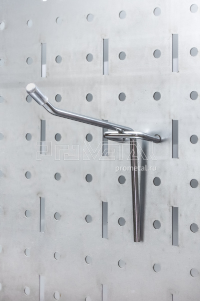 Крючок на перфорацию