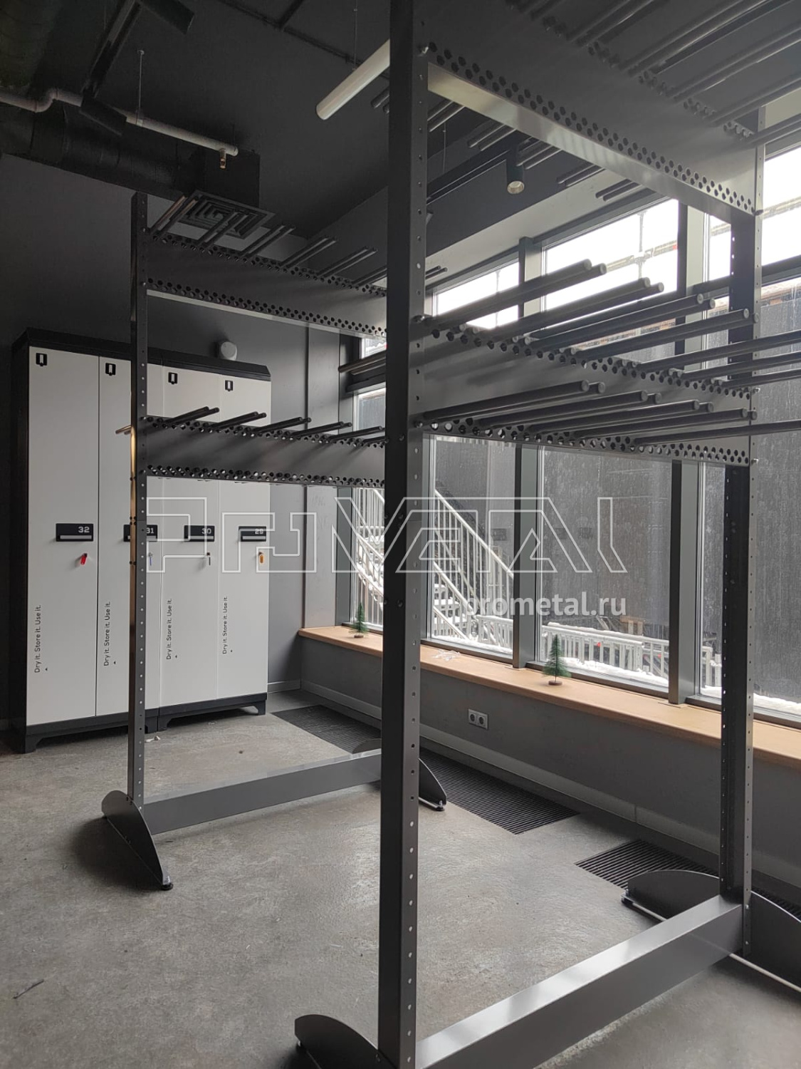 Металлические Стойки для лыж и сноубордов для ГК Воробьевы Горы - Михаил