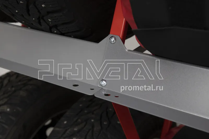 Стойка для колёс 2х4 на роликах с полкой